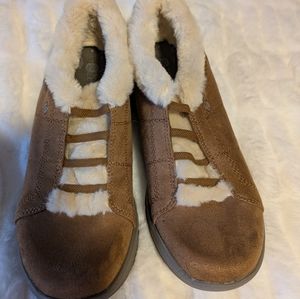 Beezes Brown Suede Shoes